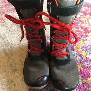 Kids sz 12 winter/water proof boots